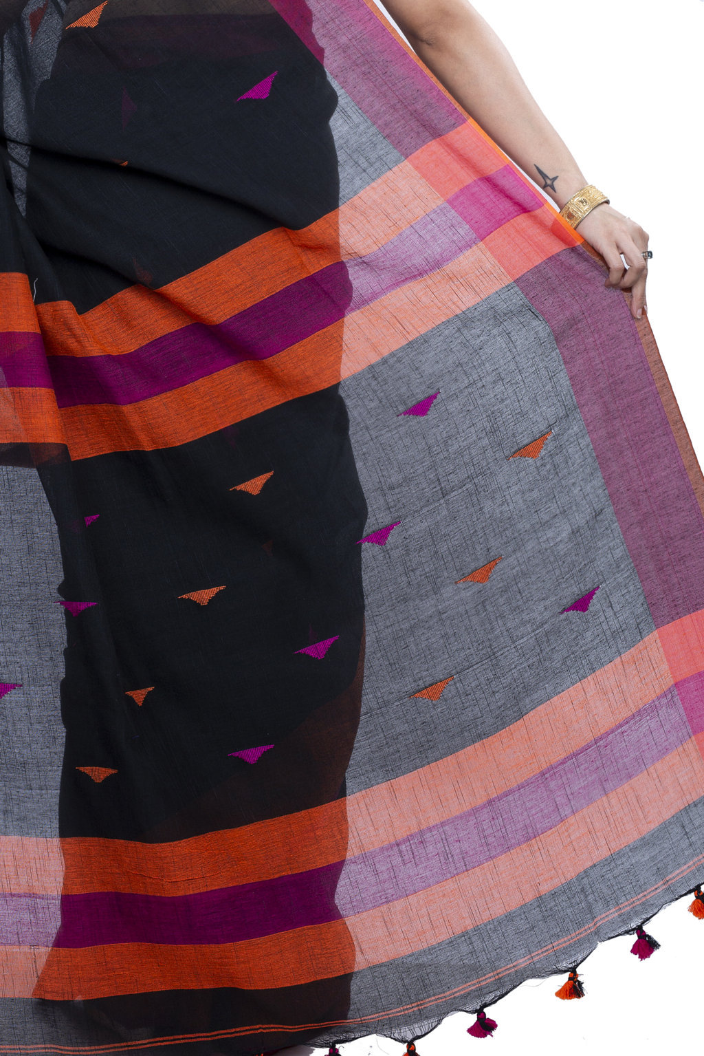 Black Pure Cotton Clasic_Than Hand Loom Saree (802)